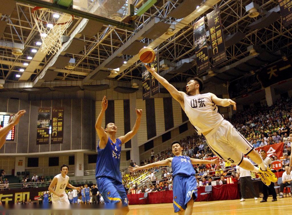 爱游戏中国-赛后阿贾克斯备战CBA常规赛，内部沟通细节曝光，球迷炸锅，赛季目标并未改变的简单介绍